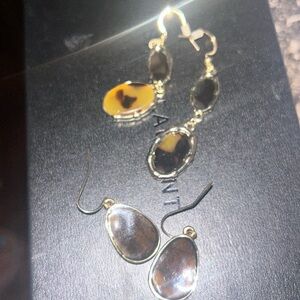 Today’s special 2 pairs of earrings